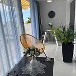 Serene Flat In Location Overlooking Siam Park أذيخي
