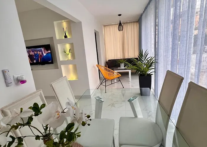 Serene Flat In Location Overlooking Siam Park