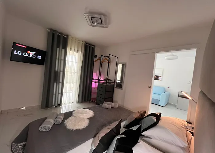 Serene Flat In Location Overlooking Siam Park Costa Adeje (Tenerife)