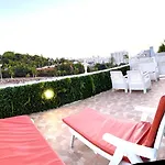 Апартаменти Serene Flat In Location Overlooking Siam Park Адехе