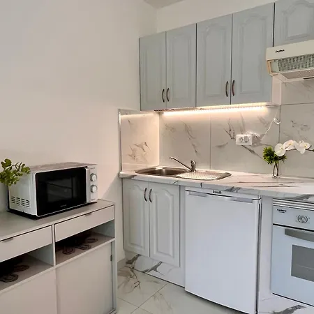 Serene Flat In Location Overlooking Siam Park *