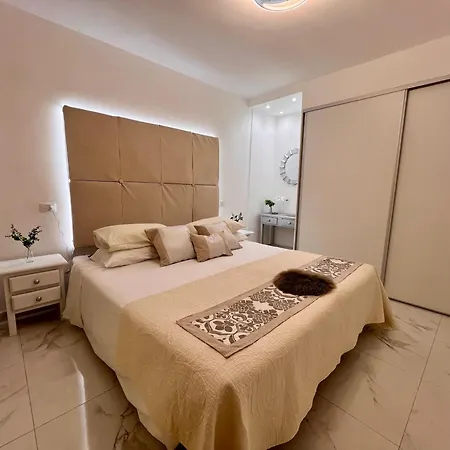 Serene Flat In Location Overlooking Siam Park 아파트