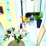Serene Flat In Location Overlooking Siam Park 아파트