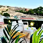 Serene Flat In Location Overlooking Siam Park 아파트 *