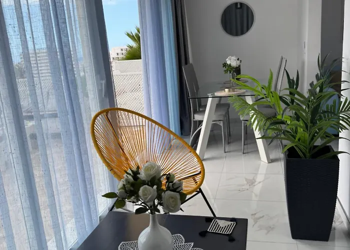 Serene Flat In Location Overlooking Siam Park Costa Adeje (Tenerife)